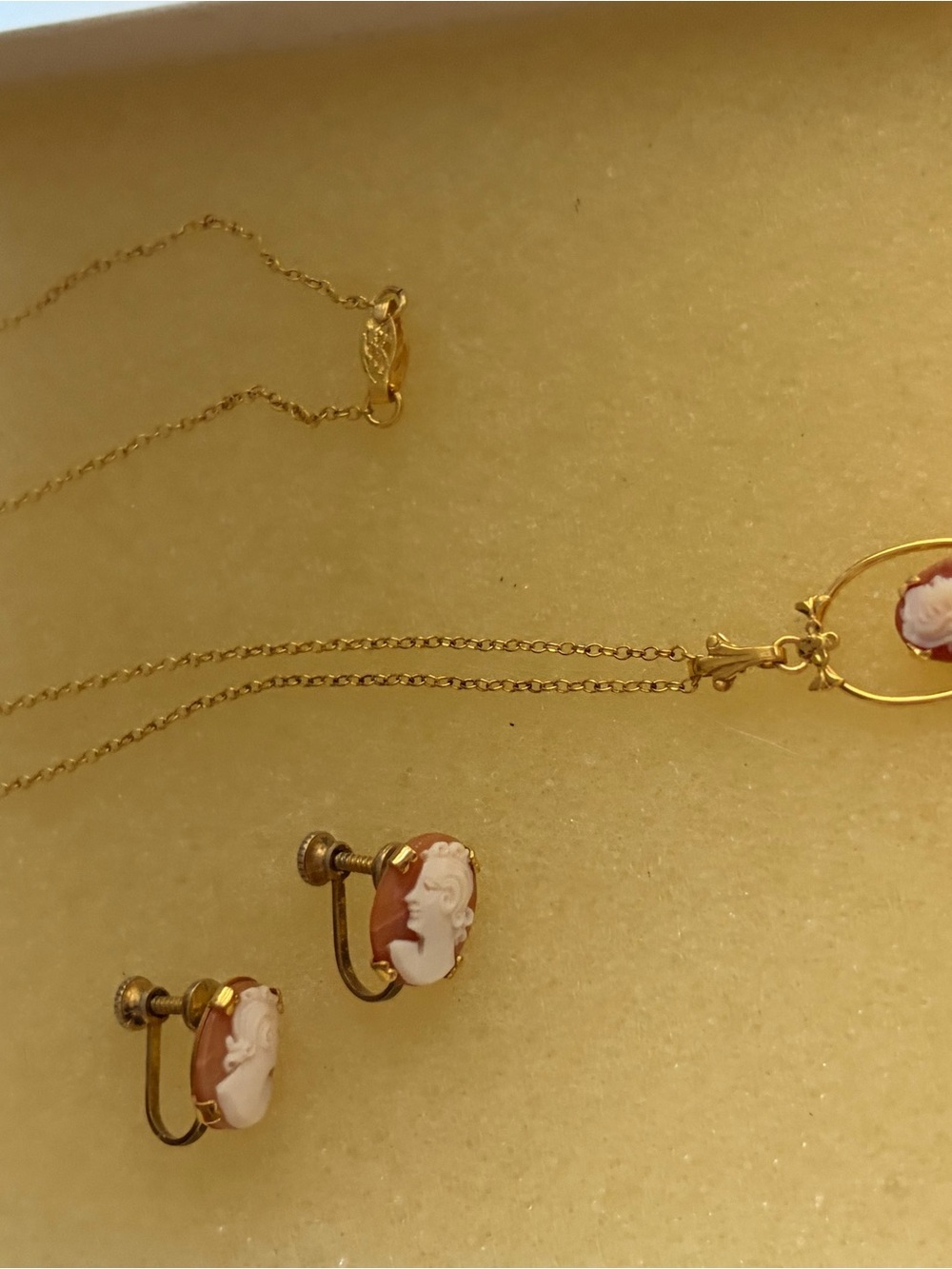 Vintage Style Gold Filled cameo Necklace and Clip-On Earrings Set